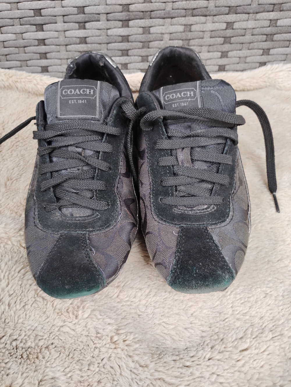 Coach Signature Sneakers Black Gray Suede Logo Hilary Shoes Women's Size 7.5
